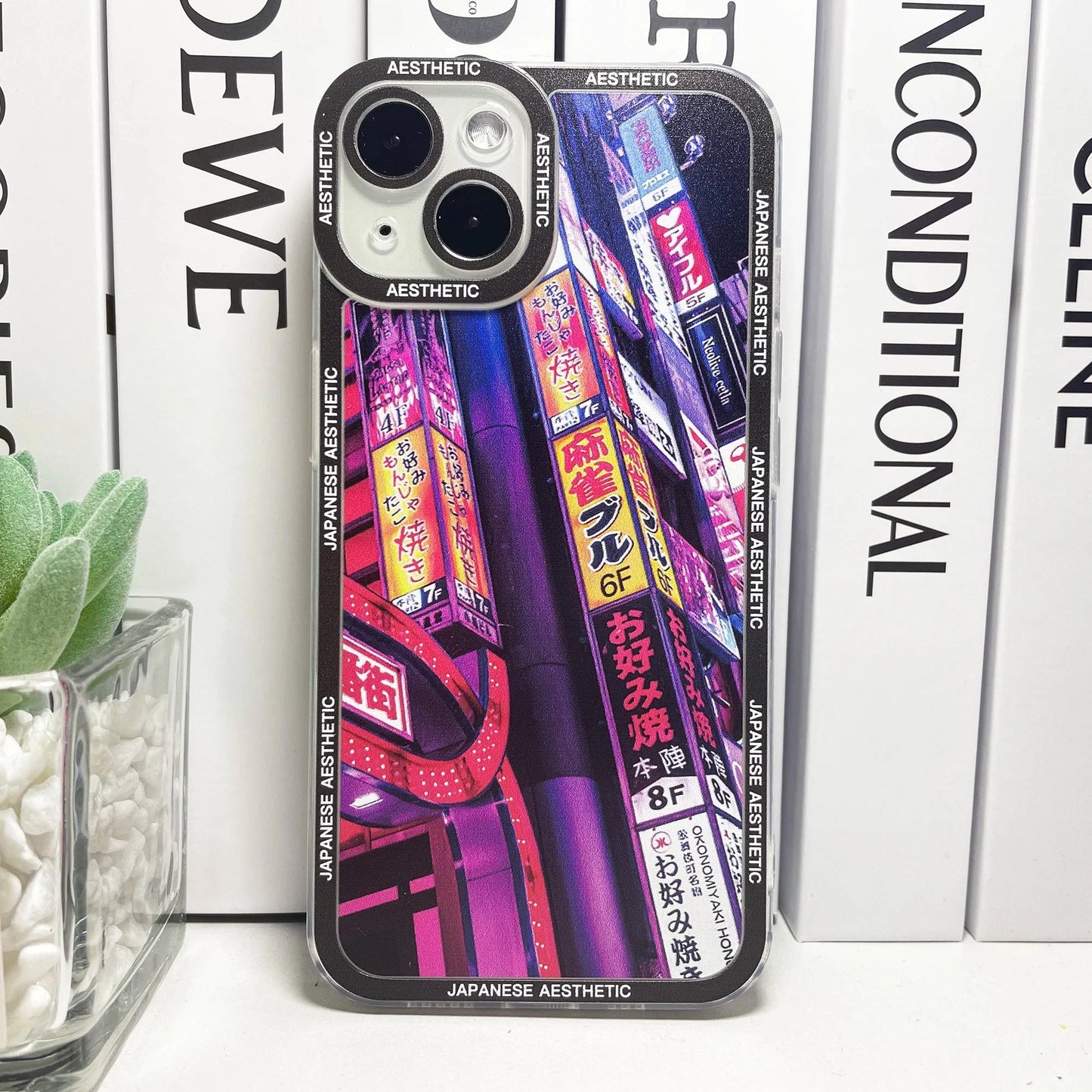 Coque iPhone Esthétique – Coque Néon Tokyo Teintes Pourpres Design Japonais