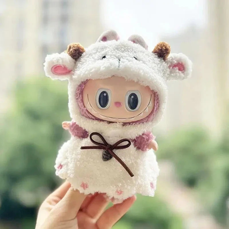Salopette en Mouton Handmade – Ensemble Blanc Doux et Confortable pour Enfants